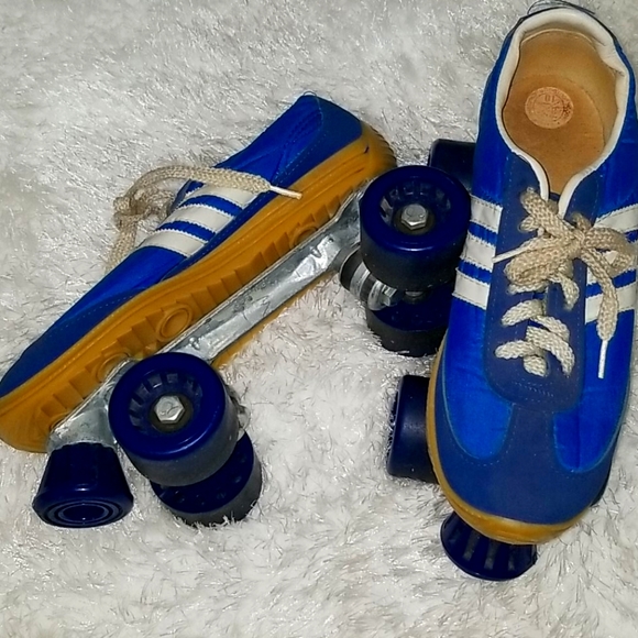 Shoes - Vintage 1970/1980 Sneaker Roller Skates